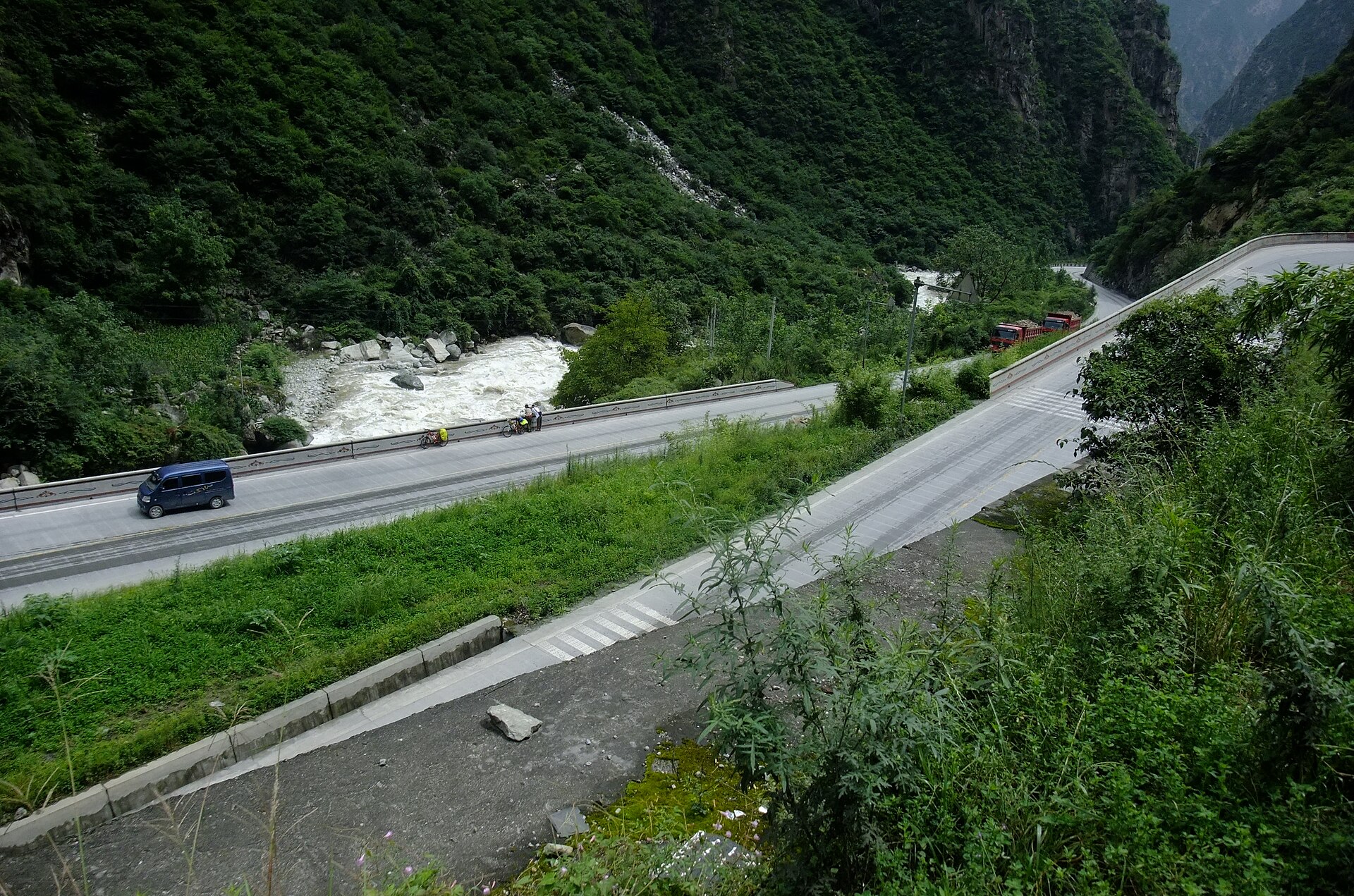 泸定至康定公路